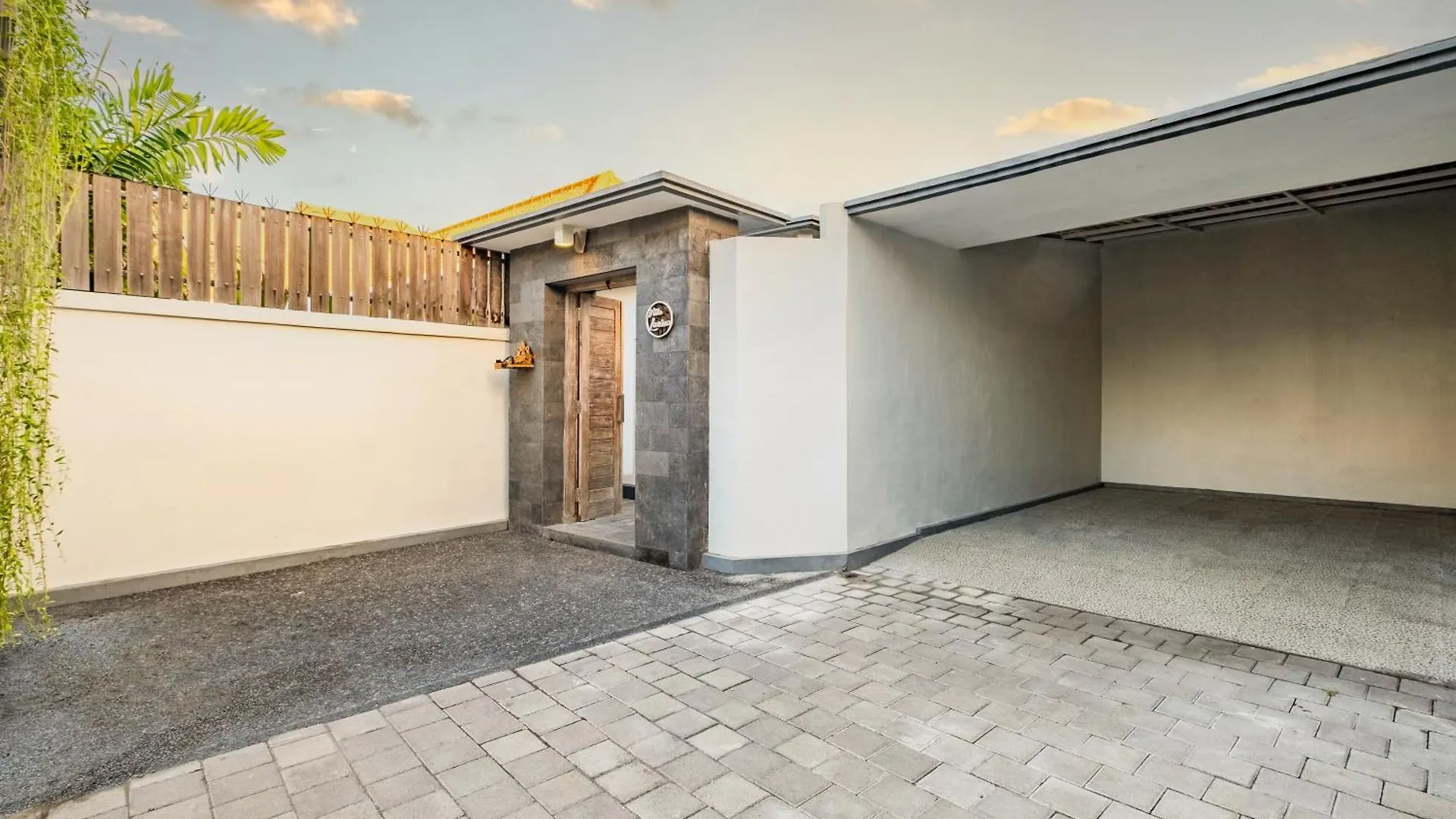 ☆ Villa Larissa ☆ Seminyak 2Br Pool Kuta Petitenget 0*, 塞米亚克