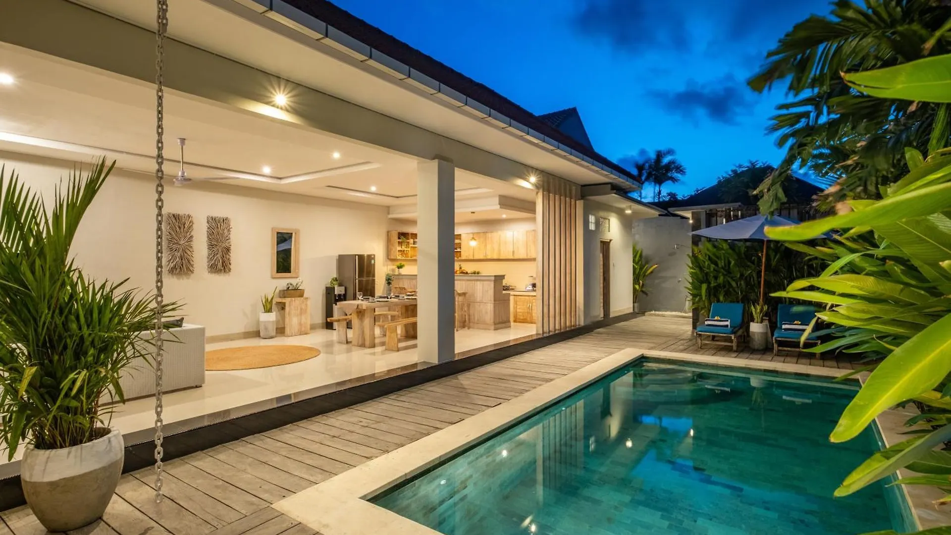 ☆ Villa Larissa ☆ Seminyak 2Br Pool Kuta Petitenget