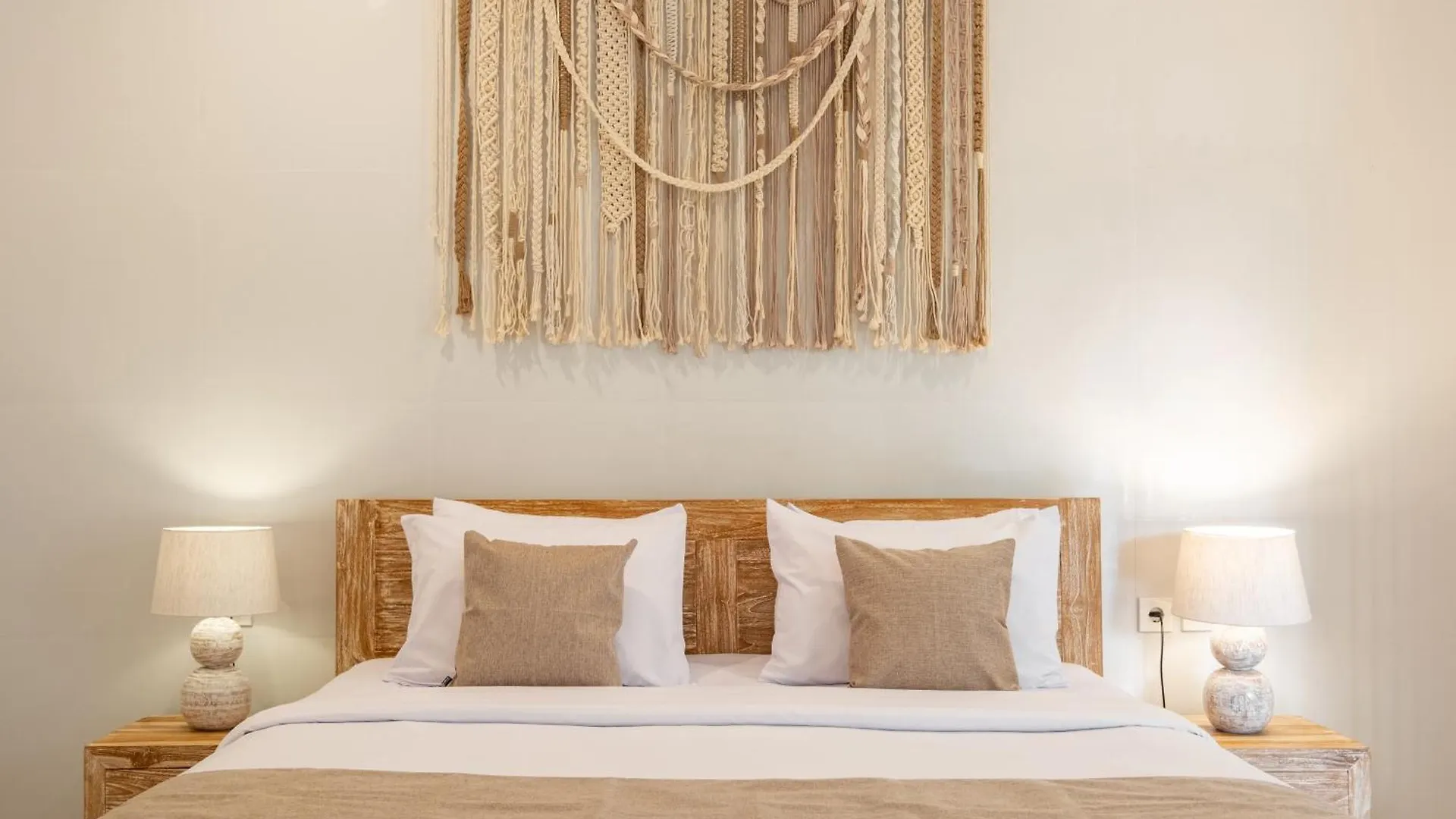 ☆ Villa Larissa ☆ Seminyak 2Br Pool Kuta Petitenget 塞米亚克