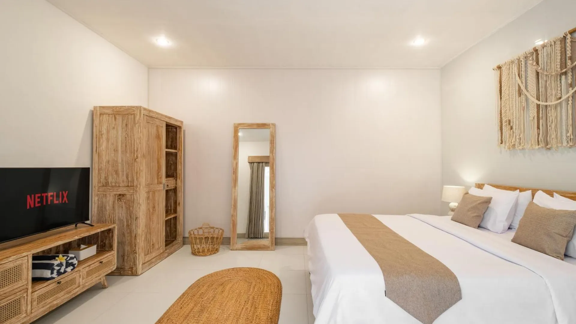 ☆ Villa Larissa ☆ Seminyak 2Br Pool Kuta Petitenget