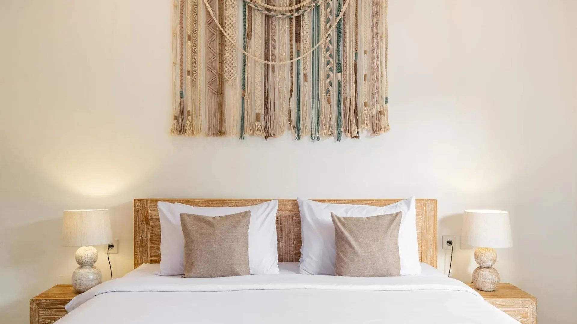 ☆ Villa Larissa ☆ Seminyak 2Br Pool Kuta Petitenget 塞米亚克